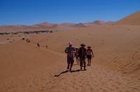 Zu Fuss durch die Namib Wüste
