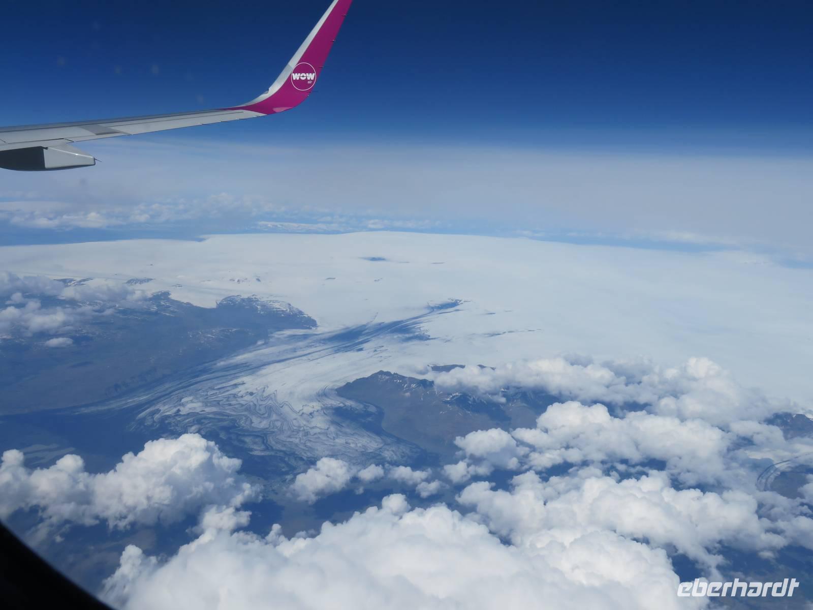 0005 Island - Anflug - Blick auf Vulkane und Gletscher