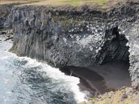 0224 Island -  Halbinsel Snaefellsnes - Arnastapi - Wanderung an der Steilküste - Basaltformation