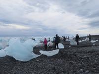 928 Island - Strand an der Mündung der Gletscherlagune Jökulsarlon im Meer -