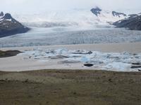 946 Island - Blick zum Gletscher Breidamerkurjökull und Lagune Fjällsarlon