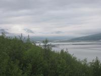 Die Brücke über den Eyjafjord bei Akureyri am Morgen