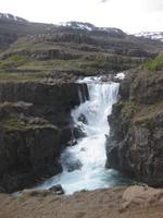 Wasserfall im Berufjördur