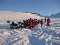 Die Snowmobile-Fahrer sind da