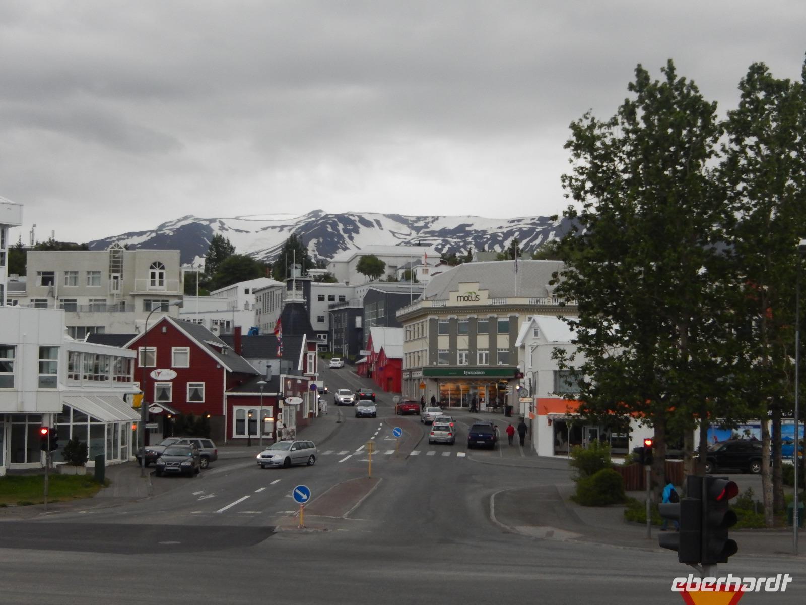 Blick auf das malerische Akureyri