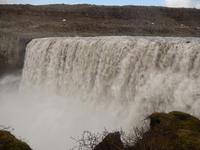 bis zu 200m³ Wasser pro Sekunde