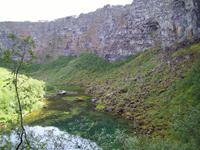 In der Felsenschlucht Asbyrgi