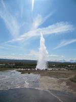 Der kleiner Bruder Stokkur beim Ausbruch