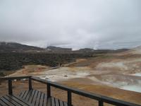 Die Erde dampft noch immer