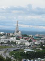 Blick auf die Kirche Hallgrimskirkja