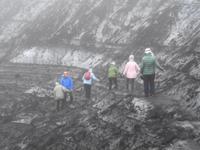 Island - Gletscherhöhlenwanderung bei strömendem Regen 