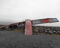 Island - Südküste - durch Vulkanausbruch zerstörte Brücke im Skeiðarársandur