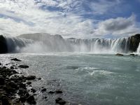 Rundgang am Godafoss Wasserfall