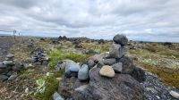 Rundreise Island - Stopp am Steinhaufen-Feld