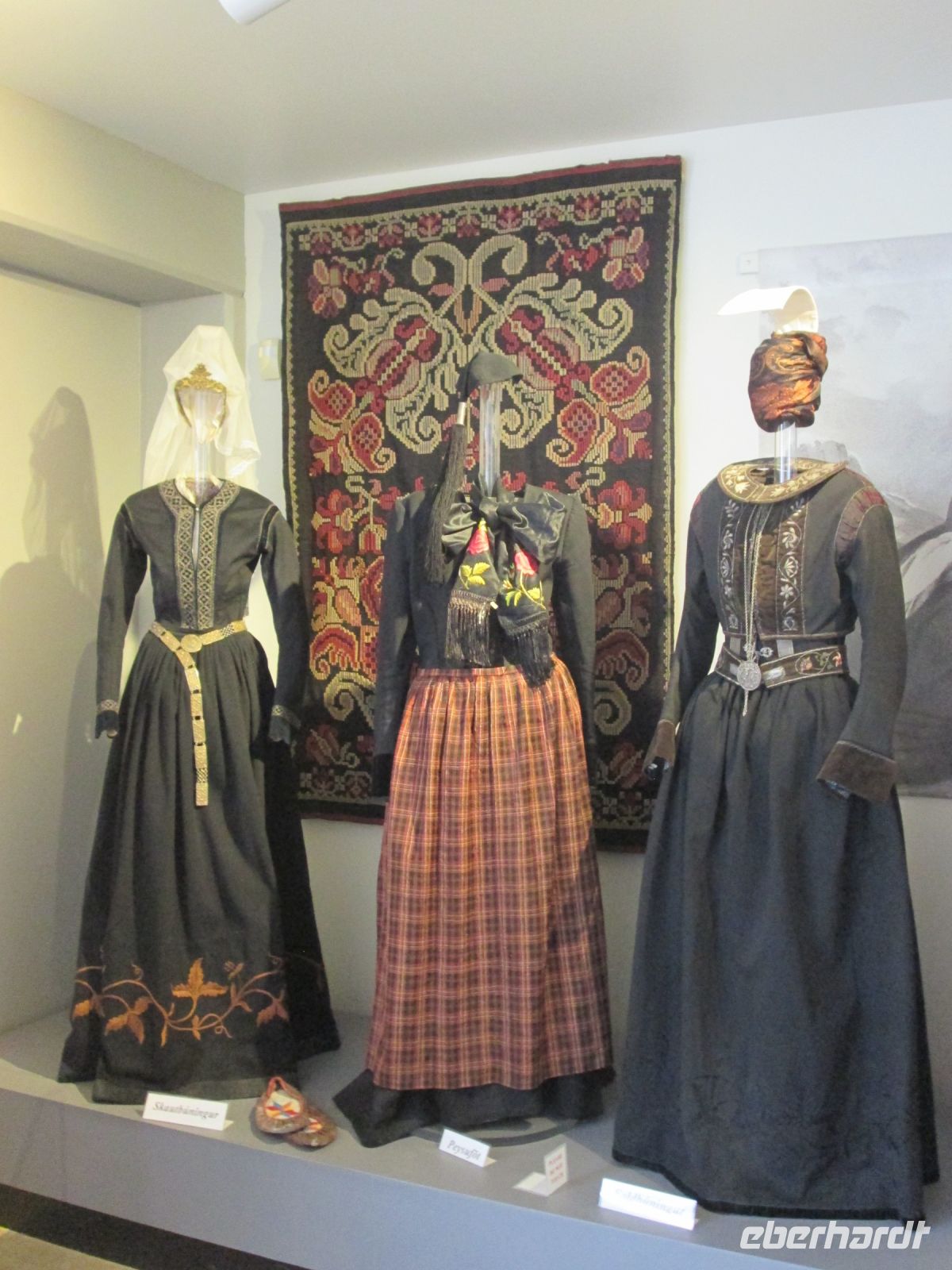 Museum Skogar: Nationaltrachten 17.-19. Jahrhundert