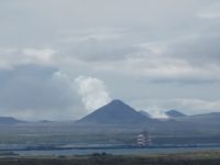 Rauchwolken am 10.07.23 ausgebrochenen Vulkan nahe Litla-Hrut