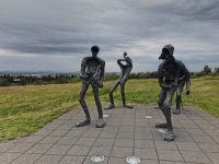 Skulpturen vor Perlan_Reykjavik