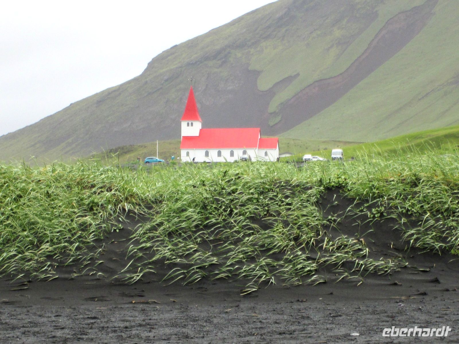 Kirche von Vik &ndash; &copy;  (Eberhardt TRAVEL)