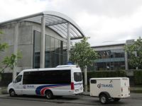 Reykjavik: unser Bus vor dem Rathaus &ndash; &copy; Heike Heinen (Eberhardt TRAVEL)