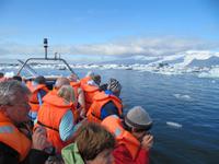 In der Gletscherlagune des mächtigen Vatnajökull