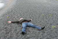 Berglind beim Sonnenbaden auf Isländisch