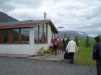 Auf einem typisch isländischen Pferdehof