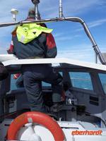 klar, gelenkt wird mit den Füßen