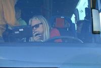 Rósa probiert sich als Fahrer