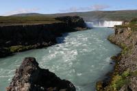 am Wasserfall Godafoss
