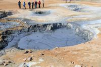 brodelnde Schlammquellen