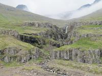 Wasserfall bei Reydarfjördur