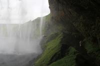 hinter dem Seljalandsfoss