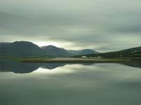 Inlandsflughafen Akureyri - mitten im Fjord