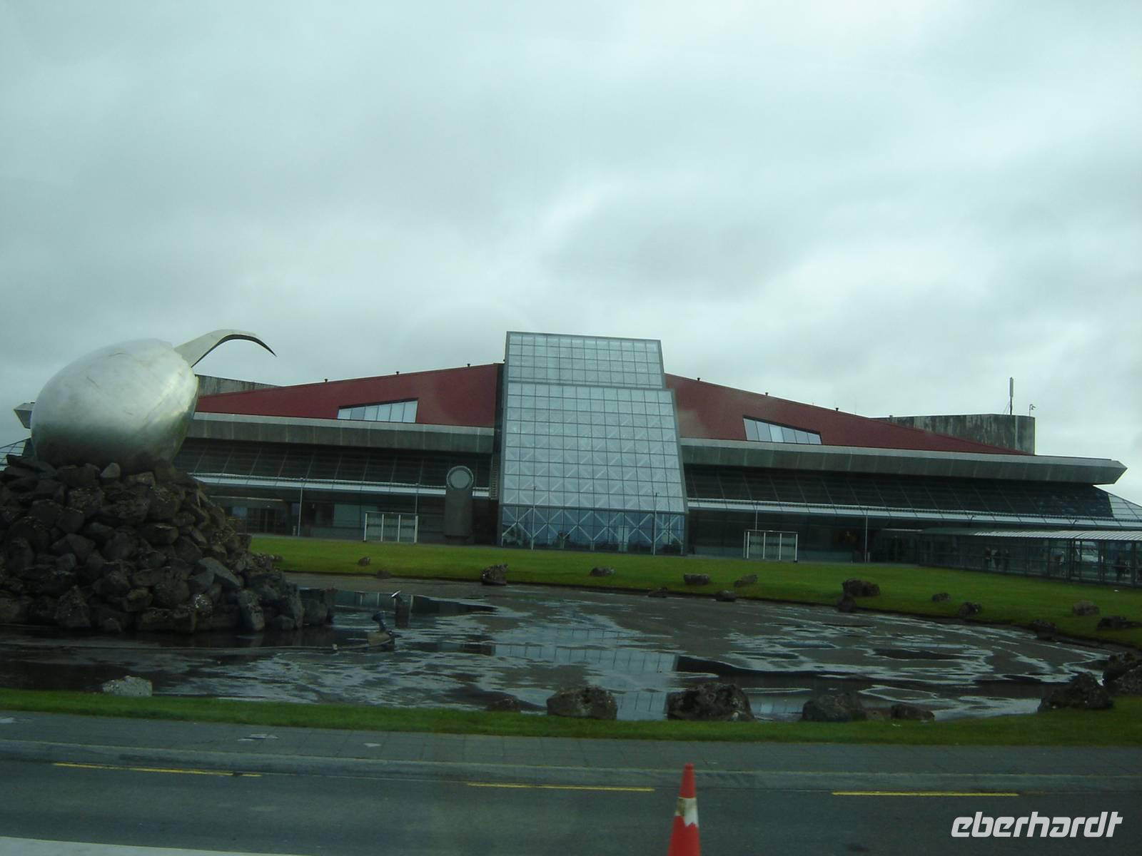 001 Flughafen Kevlavik