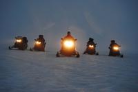 Mit den Schneemobilen unterwegs auf dem Vatnajökull