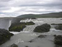 ... von hier stürzt das Wasser hinab