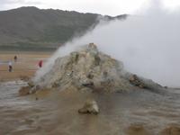 Dampf- und Schwefelquelle im 