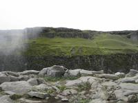 ... das gegenüberliegende Ufer ist grün