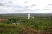 Geysir „Strokkur“ aus der Ferne