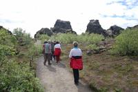 Spaziergang durch das Lava-Labyrinth 