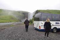 60 m hoher Wasserfall Skógafoss 
