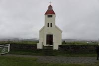 Kirche am höchst gelegenen Bauernhof in Island