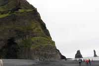 Blick auf die Felsen von Reynisdrangar
