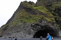 Blick auf die Felsen von Reynisdrangar