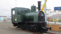 002_Reykjavík - Denkmallokomotive Minor im Hafen