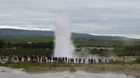 028_während der Eruption von Strokkur