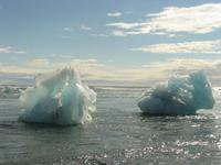 Eisschollen im Meer