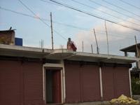 abendlicher Spaziergang durch ein Tharu-Dorf