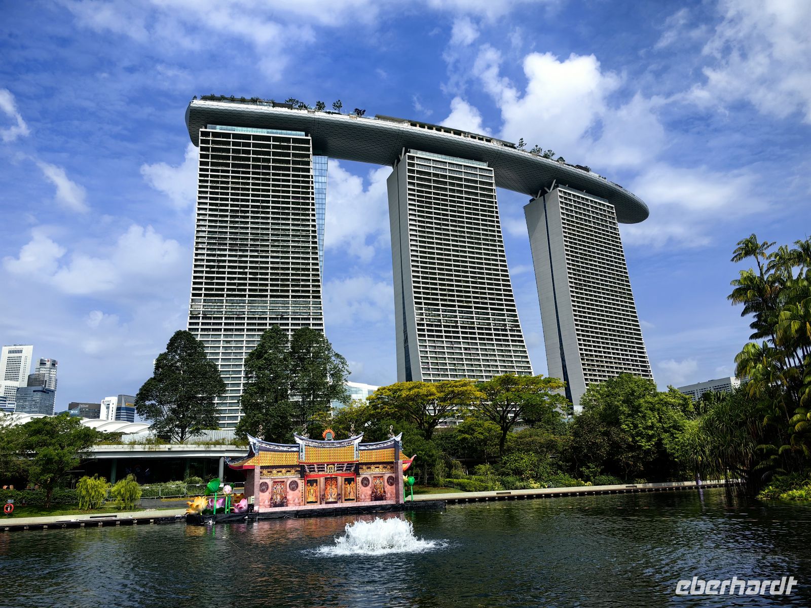 Marina Bay Sands Hotel &ndash; &copy;  (Eberhardt TRAVEL)