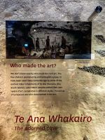 Im Maorizentrum in Timaru erfahren wir, wie die Höhlenzeichnungen angefertigt wurden &ndash; &copy; Simone Willner (Eberhardt TRAVEL)